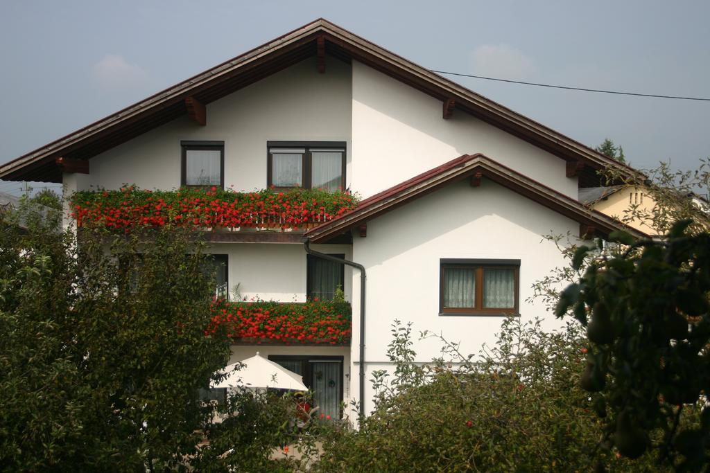Bed and Breakfast Haus Stuttgart Obernberg am Inn Exterior foto